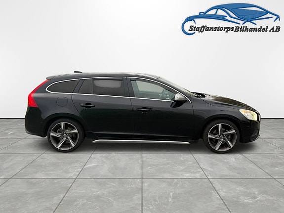 Volvo V60 4 of 5