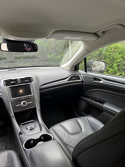 Ford Mondeo 6 of 9