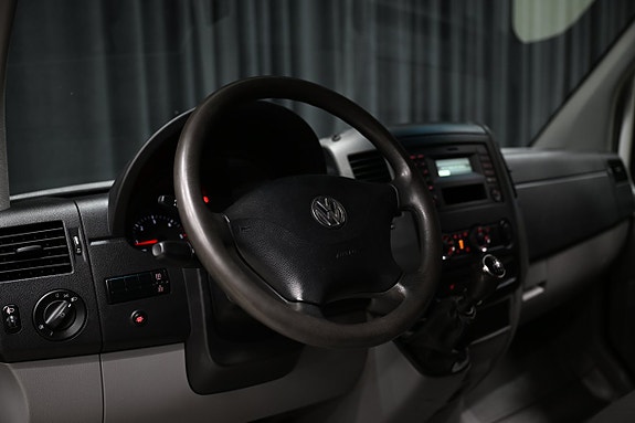 Volkswagen Crafter 11 of 30