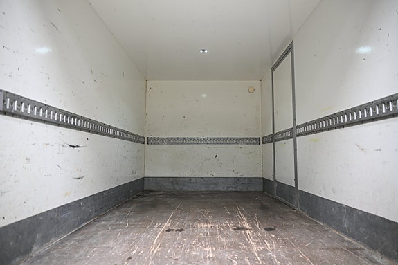 Volkswagen Crafter 6 of 30