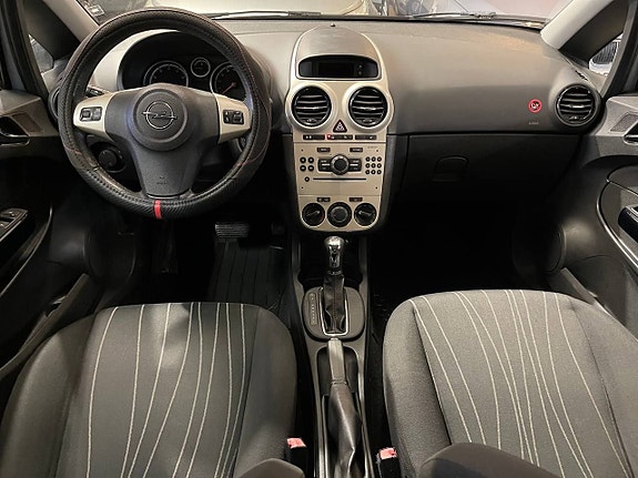 Opel Corsa 11 of 12