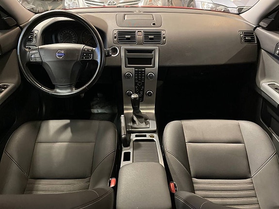 Volvo V50 12 of 13