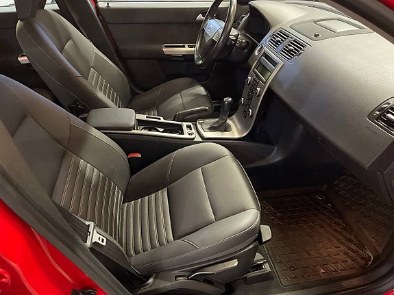 Volvo V50 9 of 13