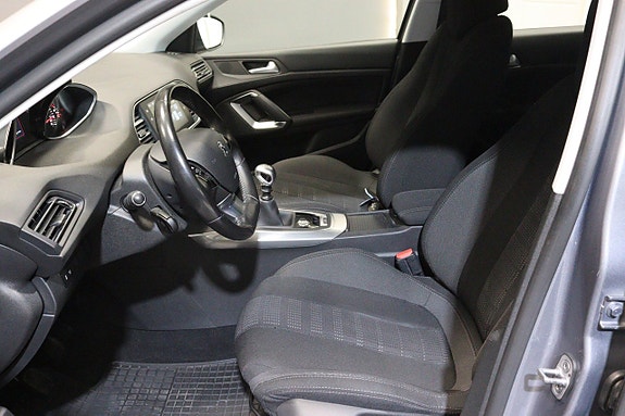 Peugeot 308 18 of 22