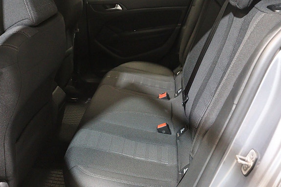 Peugeot 308 17 of 22