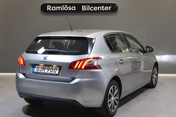 Peugeot 308 10 of 22
