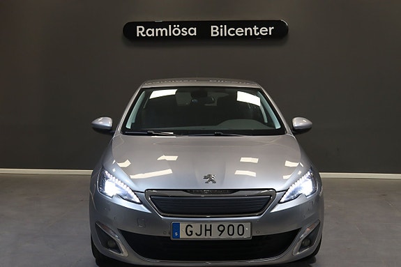 Peugeot 308 4 of 22