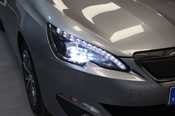 Peugeot 308 8 of 22