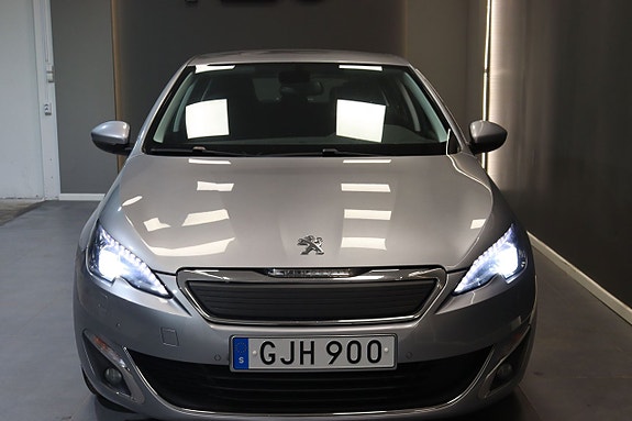 Peugeot 308 7 of 22