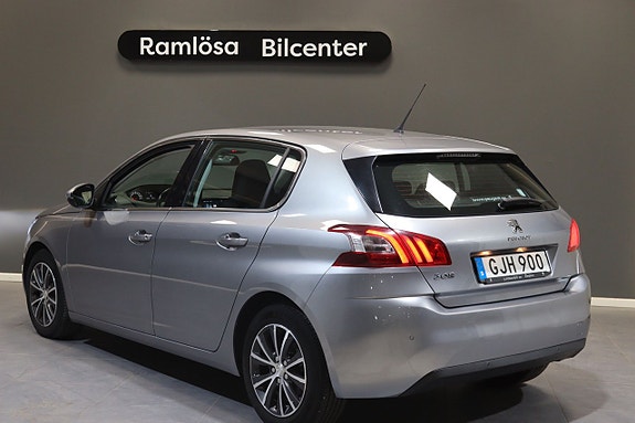 Peugeot 308 14 of 22
