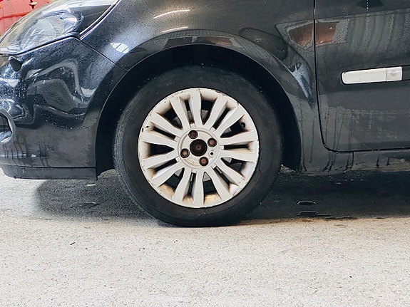 Renault Clio 7 of 18