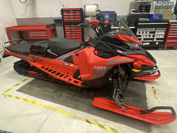 Lynx XTERRAIN BRUTAL 850 E-TEC 3 of 5