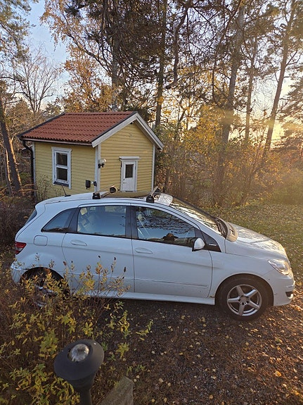 Mercedes-Benz B170 3 of 5