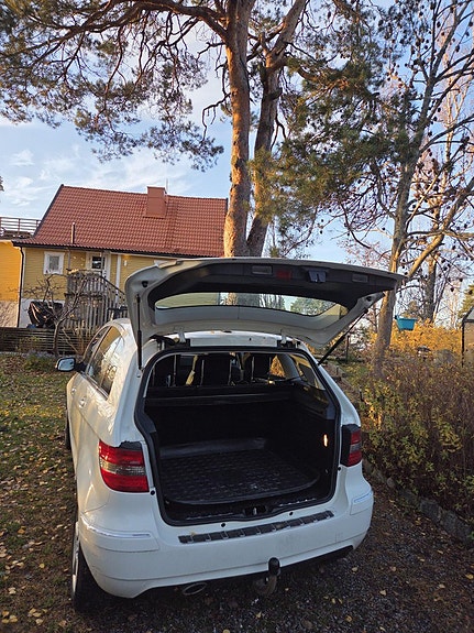 Mercedes-Benz B170 5 of 5