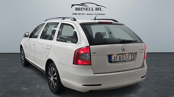 Skoda Octavia 6 of 10