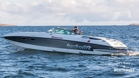 Hydrolift C-31 | MerCruiser Mercury Racing HP 525 Super Char 16 of 30