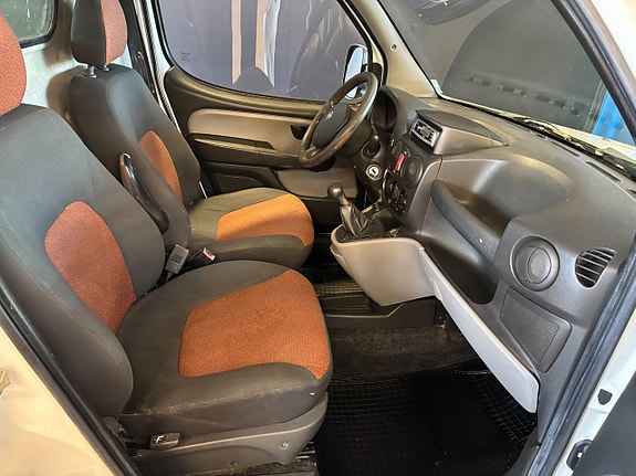 Fiat Doblo 12 of 13