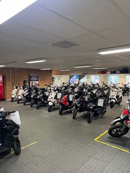 Övriga REA "2000 rabatt på alla fordon" "FRI FRAKT"