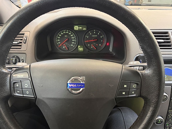 Volvo V50 6 of 10