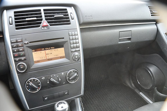 Mercedes-Benz B170 10 of 11