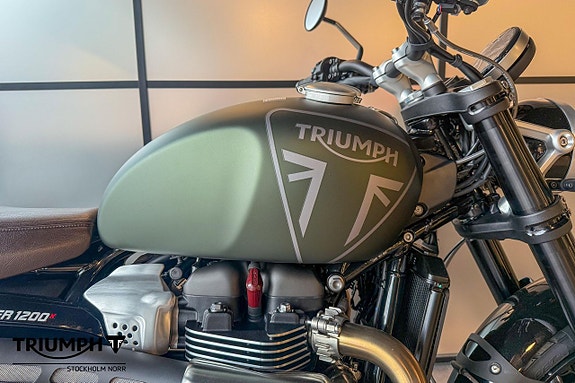 Triumph Scrambler 1200 X 2 of 8