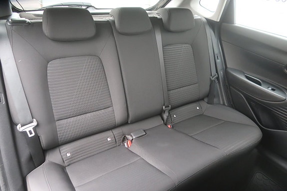 Hyundai i20 10 of 27