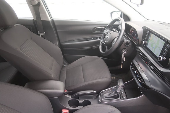 Hyundai i20 8 of 27
