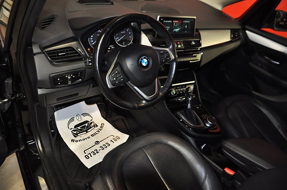 BMW 225xe 10 of 23
