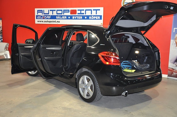 BMW 225xe 13 of 23