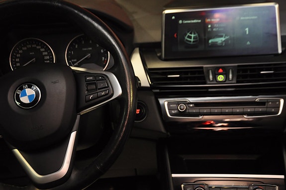 BMW 225xe 7 of 23