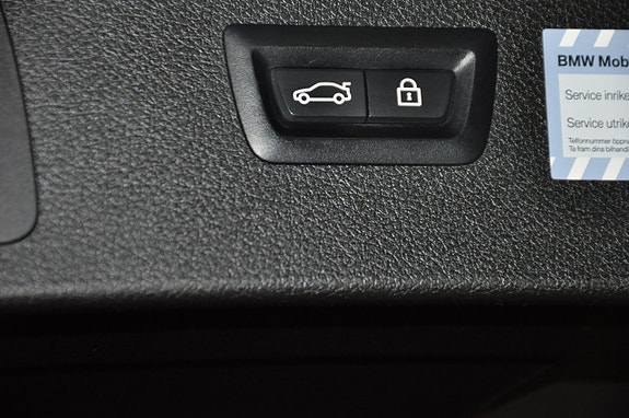 BMW 225xe 15 of 23