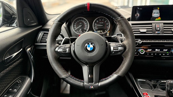 BMW M135i 17 of 27