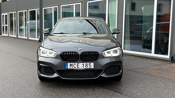 BMW M135i 11 of 27