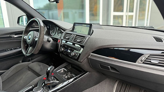 BMW M135i 7 of 27