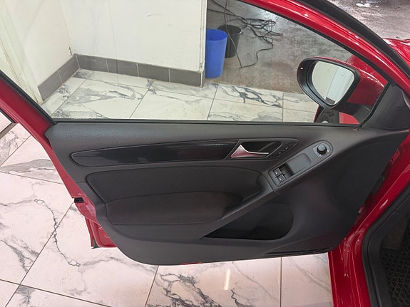 Volkswagen Golf I 6 of 11