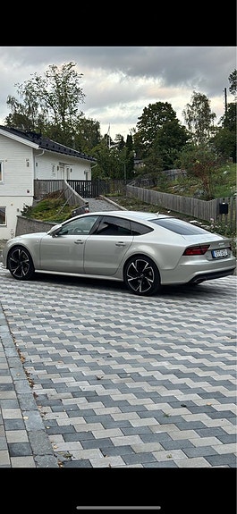 Audi A7 2 of 5