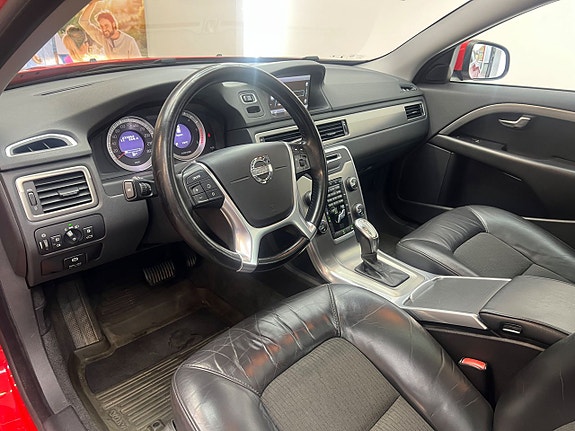 Volvo V70 15 of 26