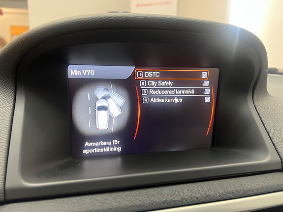 Volvo V70 18 of 26