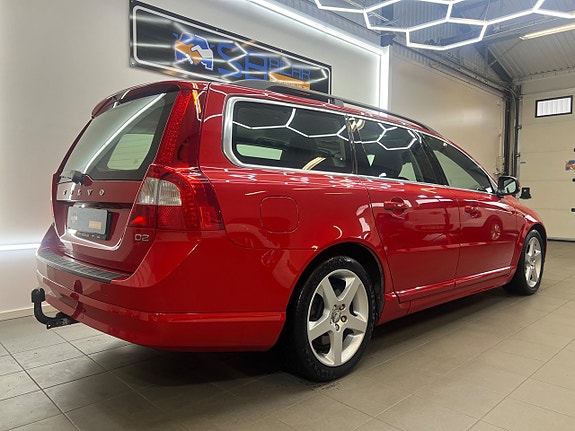 Volvo V70 5 of 26