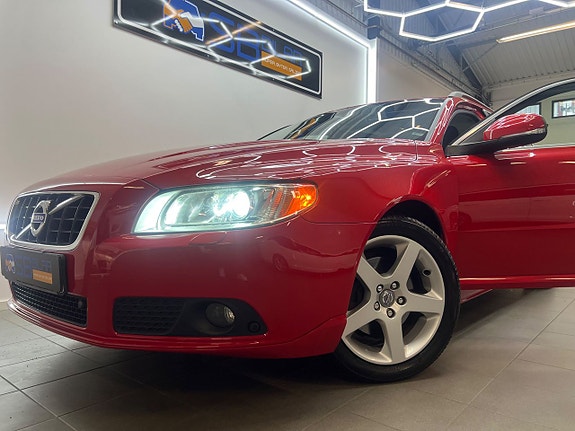 Volvo V70 9 of 26