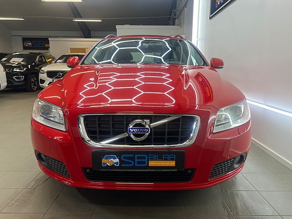 Volvo V70 8 of 26
