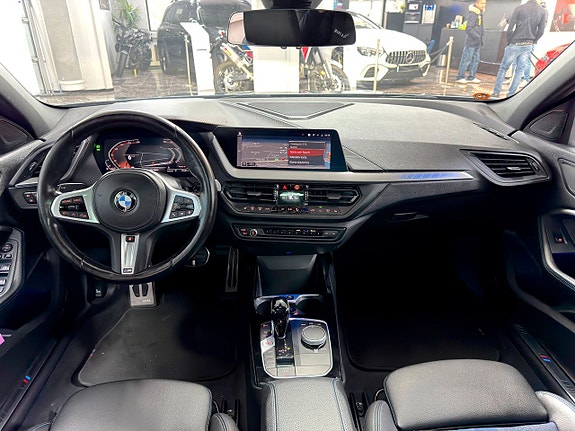 BMW 118i 12 of 19