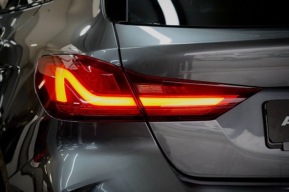 BMW 118i 16 of 19