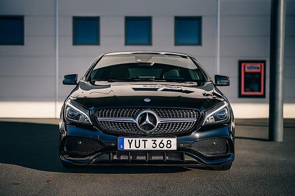 Mercedes-Benz CLA200