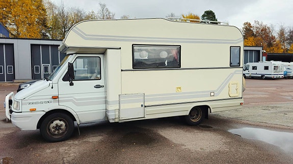 Iveco 35.10 nordic 595 diesel, dubbelsäng.  1994 vinterbonad