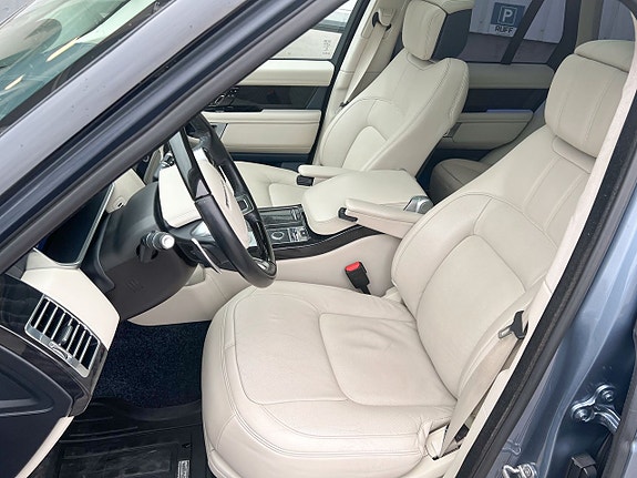 Land Rover Range Rover 5 of 5