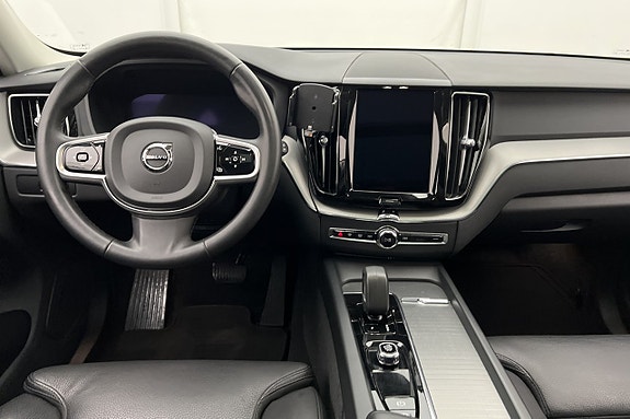 Volvo XC60 12 of 30