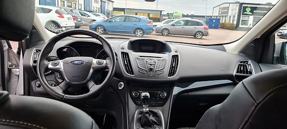 Ford Kuga 9 of 11