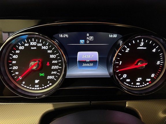 Mercedes-Benz E350 d 24 of 25
