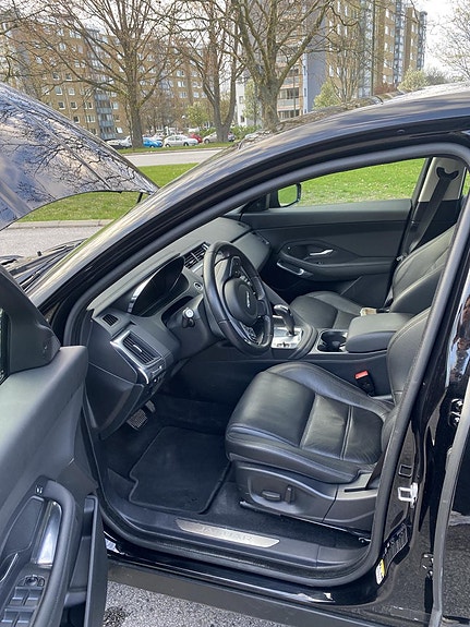 Jaguar E-PACE 11 of 15